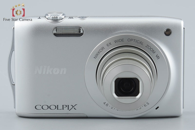 Nikon COOLPIX S3300 Crystal Silver 16.0 MP Digital Camera w/ Box