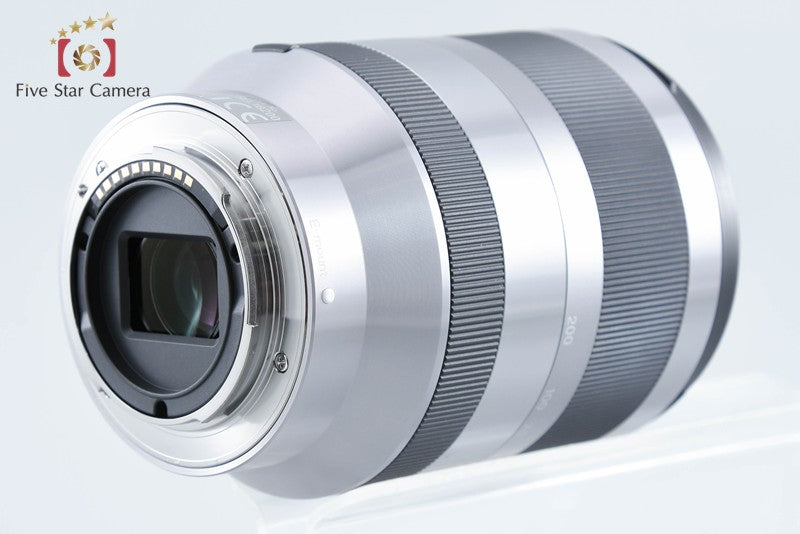 SONY E 18-200mm f/3.5-6.3 OSS SEL18200 Silver w/ Box