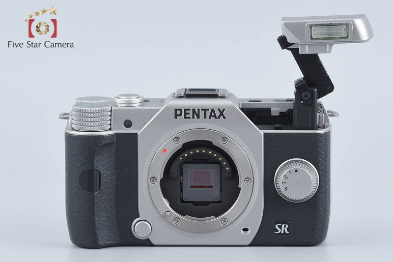 "Shutter count 1,550" PENTAX Q10 Silver 12.4 MP Digital Camera 5-15 Lens