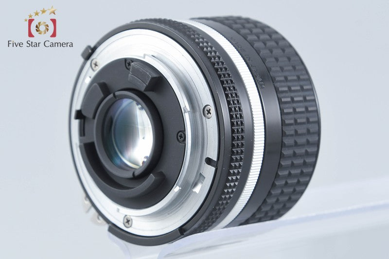 Nikon Ai-S NIKKOR 28mm f/2.8