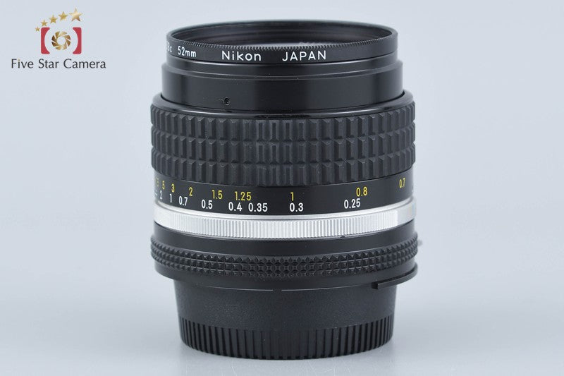 Nikon Ai-S NIKKOR 28mm f/2.8