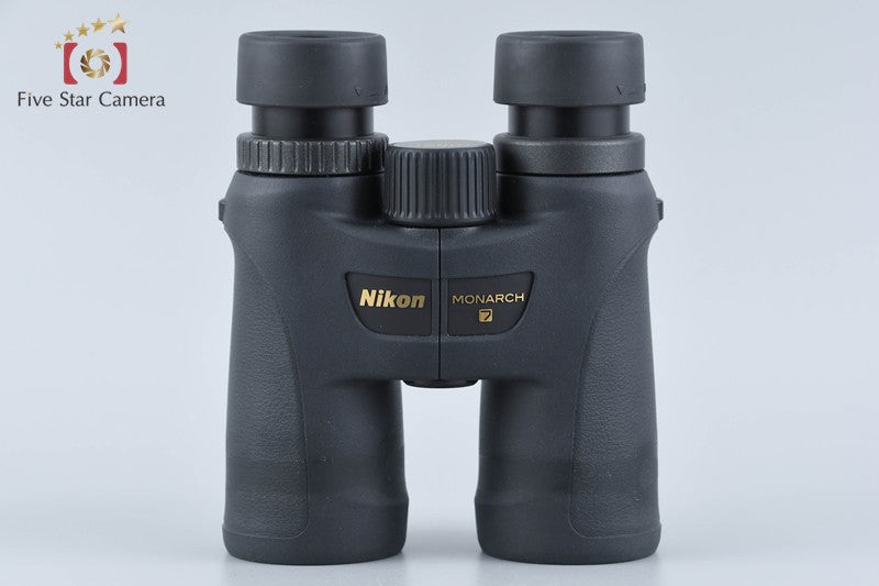 Nikon MONARCH 7 10x42 6.7° Binoculars