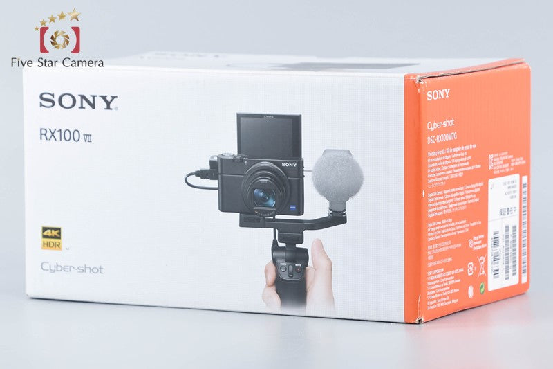 SONY Cyber-Shot DSC-RX100M7G 20.1 MP Shooting Grip Kit [Multiple Languages]