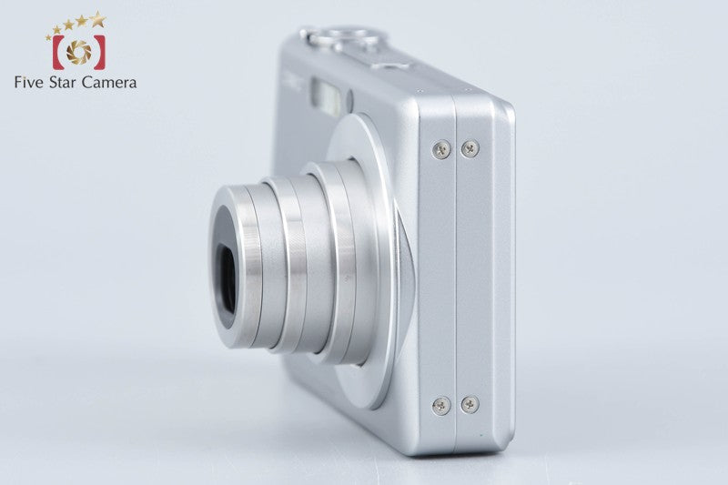 Casio EXILIM ZOOM EX-Z500 Silver 5.0 MP Digital Camera from Japan