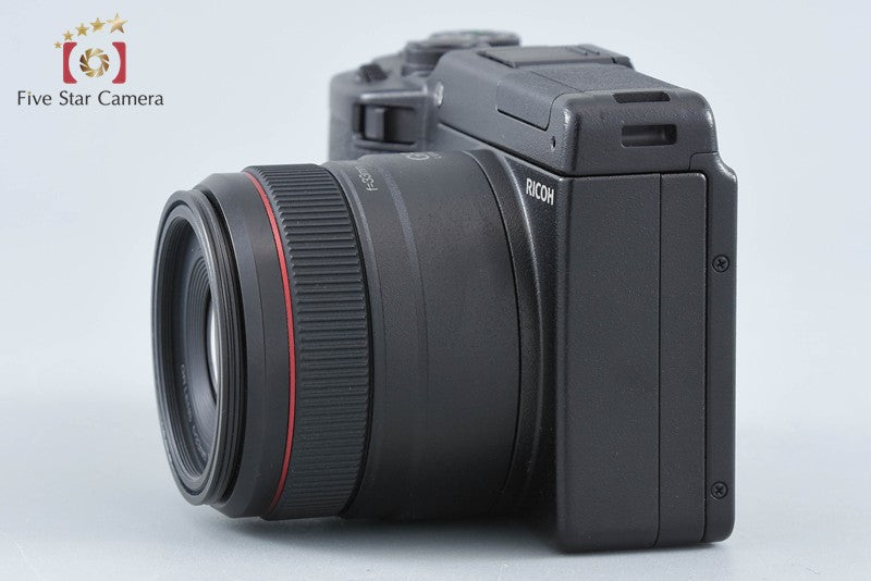 Ricoh GXR 10.0 MP + A12 50mm f/2.5 MACRO from Japan