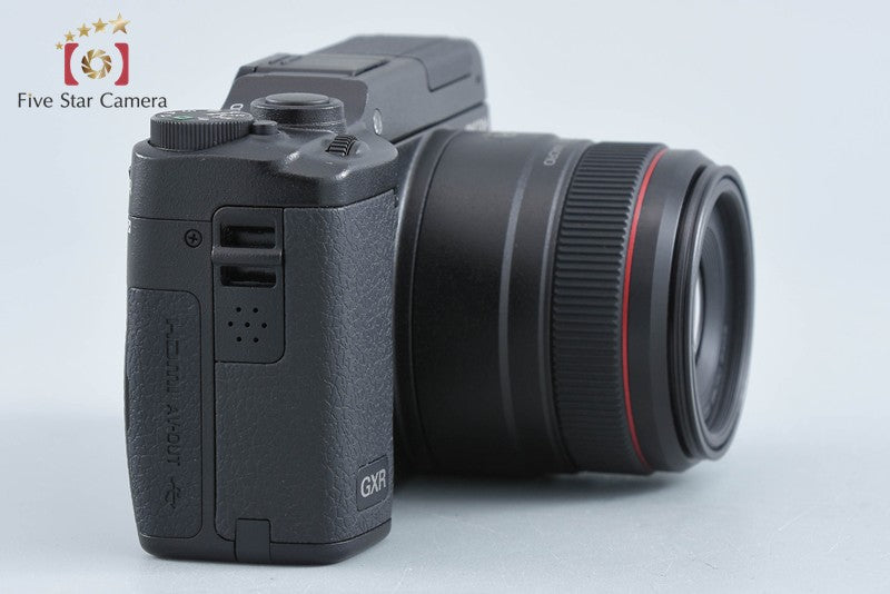 Ricoh GXR 10.0 MP + A12 50mm f/2.5 MACRO from Japan