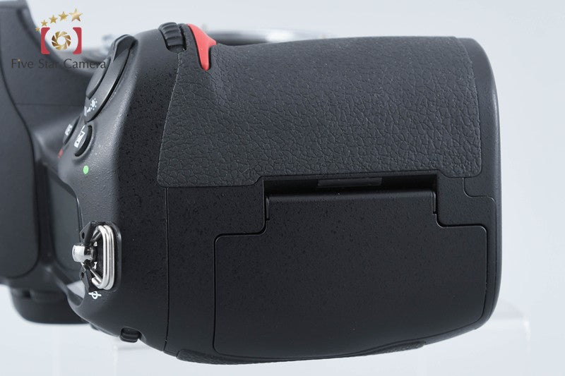 "Count 5,671" Nikon D300 12.3 MP Digital SLR Camera Body from Japan