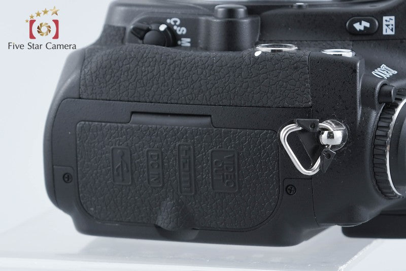 "Count 5,671" Nikon D300 12.3 MP Digital SLR Camera Body from Japan