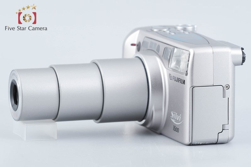 FUJIFILM Silvi 1600 35mm Point & Shoot Film Camera from Japan