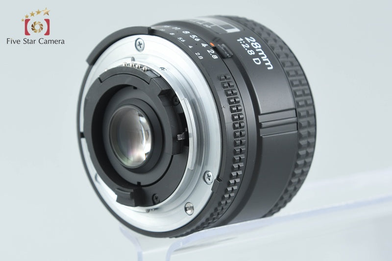 Nikon AF NIKKOR 28mm f/2.8 D from Japan