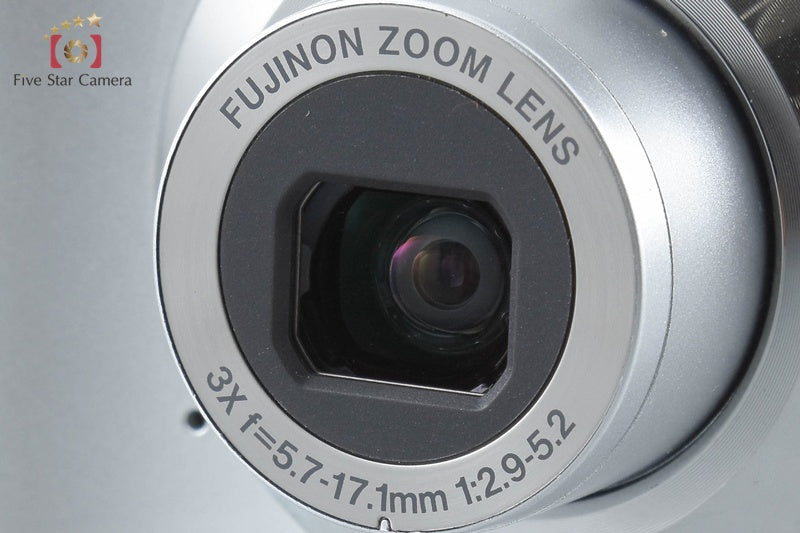 Fujifilm FinePix AV110 Silver 12.2 MP Digital Camera from Japan