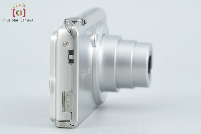 Casio EXILIM EX-Z680 Silver 14.1 MP Digital Camera from Japan