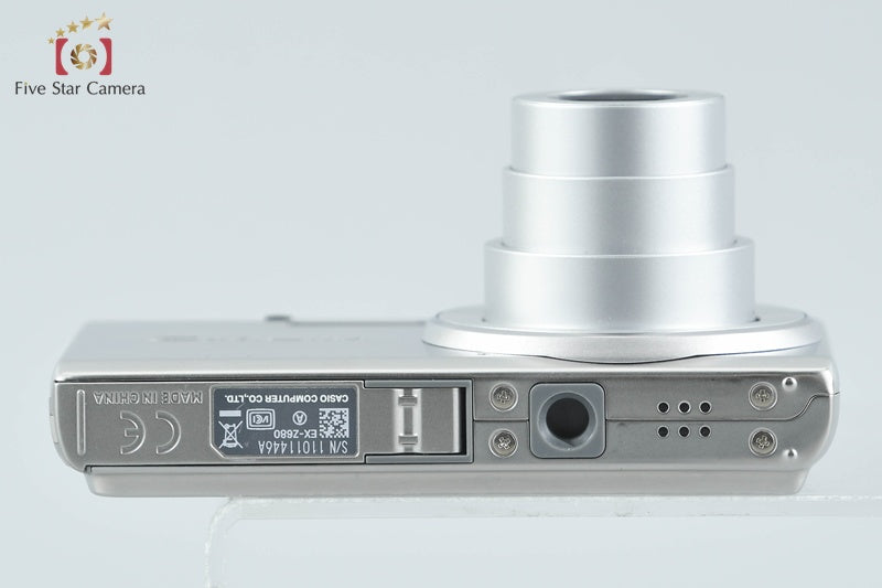 Casio EXILIM EX-Z680 Silver 14.1 MP Digital Camera from Japan
