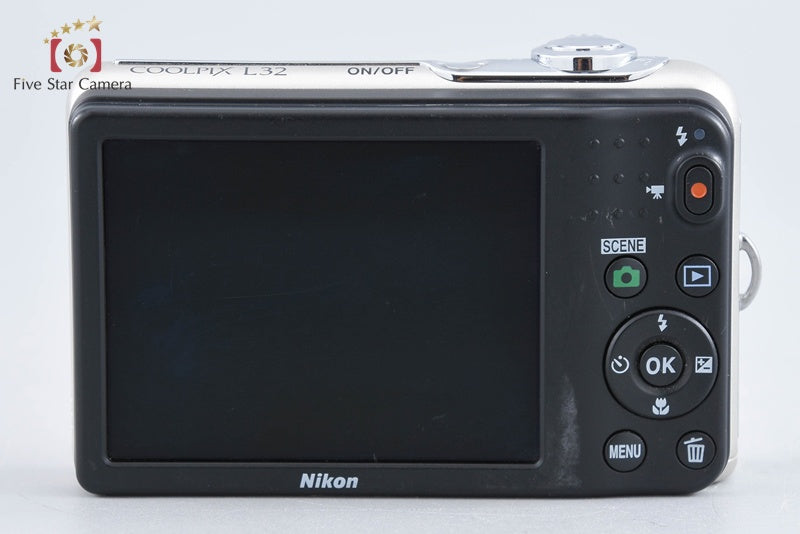 Nikon COOLPIX L32 Silver 20.1 MP Digital Camera from Japan
