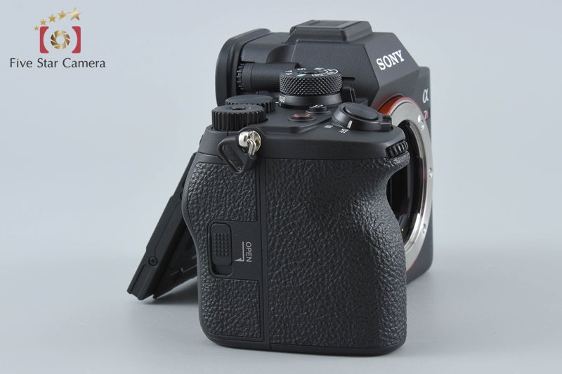 Sony α7R V ILCE-7RM5 61.0 MP Digital Camera [Japanese Language Only] from Japan