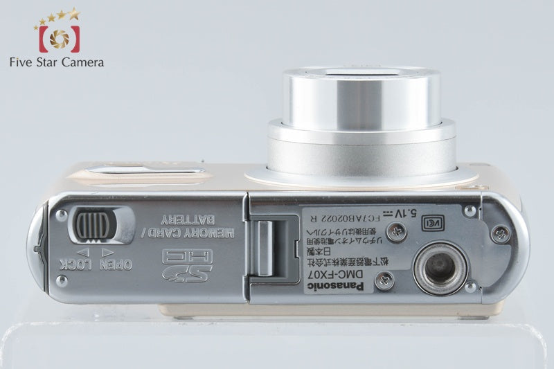 Panasonic LUMIX DMC-FX07 Gloss Gold 7.2 MP Digital Camera from Japan