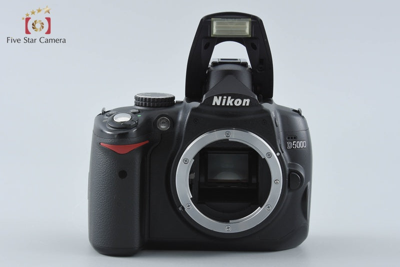 Nikon D5000 12.3 MP DSLR Camera 18-55 VR Lens from Japan
