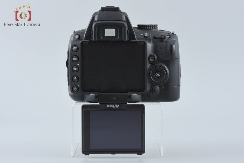 Nikon D5000 12.3 MP DSLR Camera 18-55 VR Lens from Japan