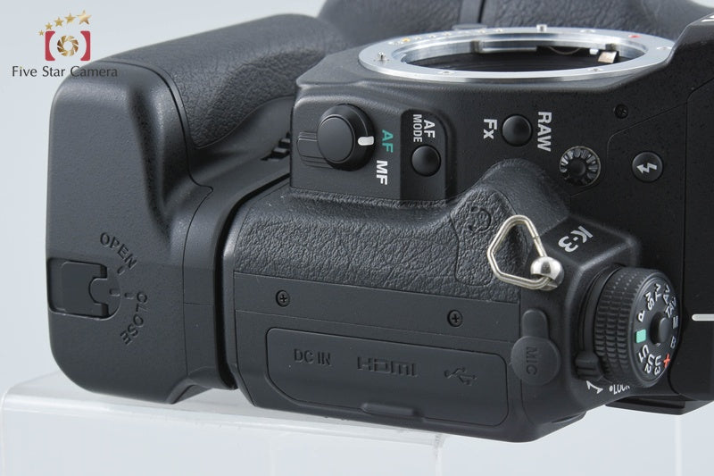 PENTAX K-3 24.3 MP DSLR Camera w/ D-BG5 Battery Grip from Japan