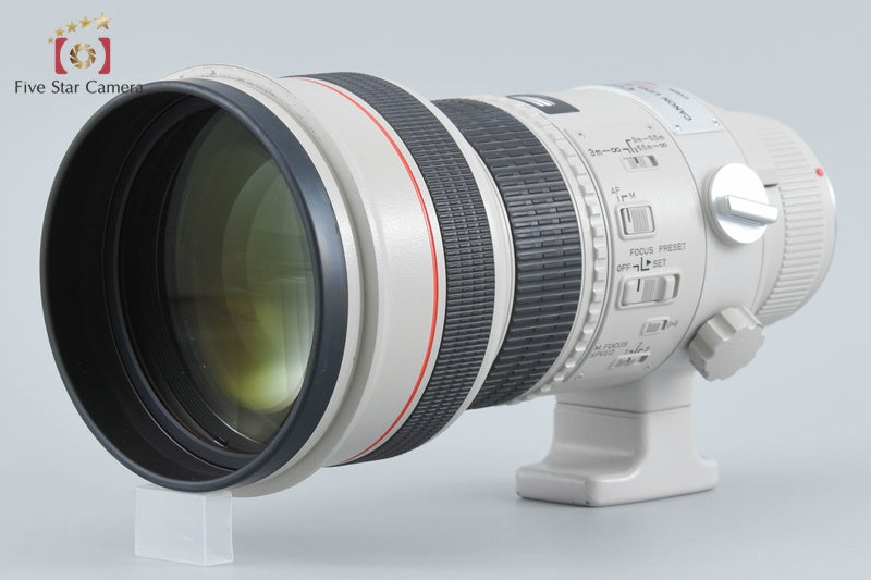 Canon EF 300mm f/2.8 L USM w/ Case from Japan