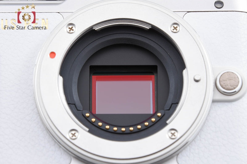 "Count 184" Olympus PEN E-PL8 White 16.1 MP EZ 14-42 40-150 Lenses from Japan