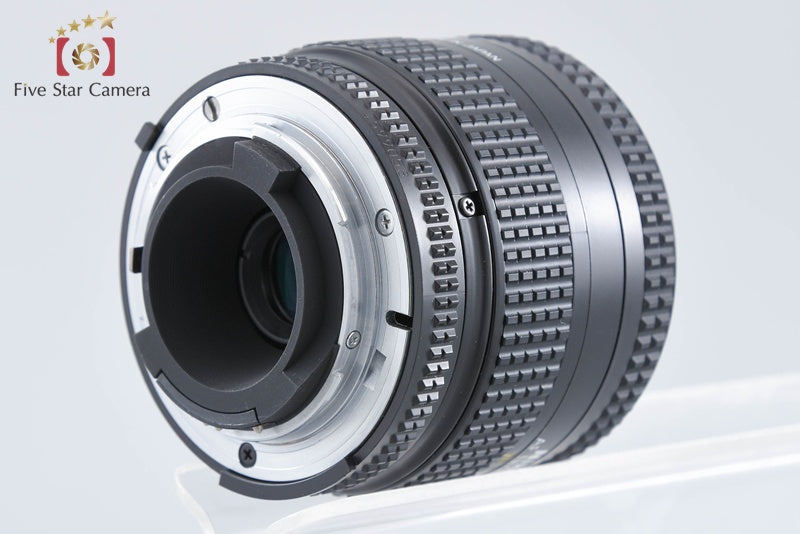 Nikon AF NIKKOR 35-70mm f/3.3-4.5 from Japan