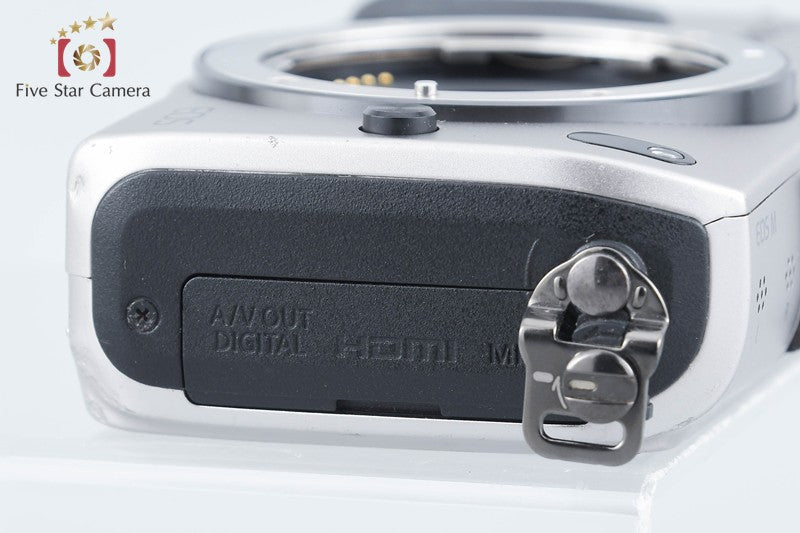 Canon EOS M Silver 18.0 MP Mirrorless Camera Body from Japan
