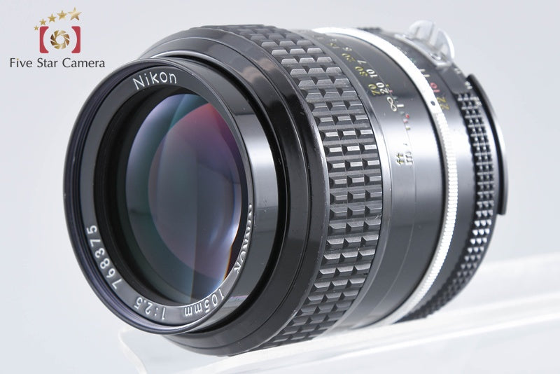 Nikon Ai NIKKOR 105mm f/2.5 from Japan
