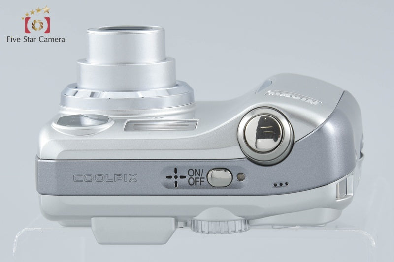Nikon COOLPIX 4100 Chrome Silver 4.0 MP Digital Camera w/ Box from Japan