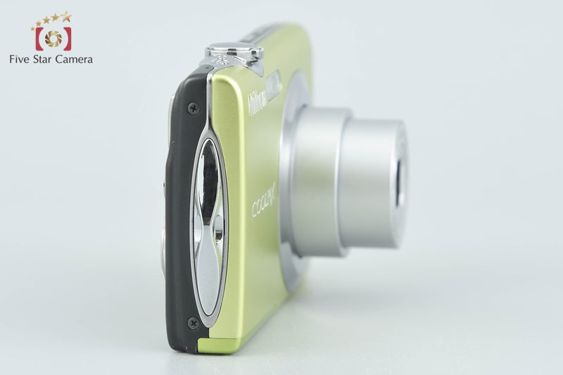 Nikon COOLPIX S3000 Pop Green 12.0 MP Digital Camera from Japan