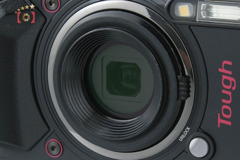 Olympus Tough TG-5 Black 12.0 MP 15m Waterproof Digital Camera from Japan