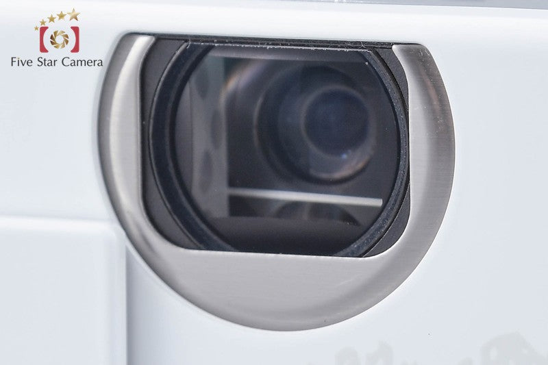 Fujifilm FinePix Z250fd Decoration White 10.0 MP Digital Camera from Japan
