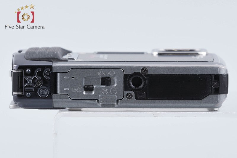 Olympus STYLUS TG-835 Tough Silver 16.0 MP Waterproof Digital Camera from Japan