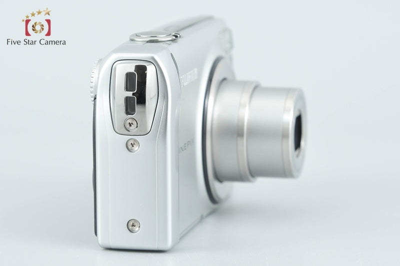 Fujifilm FinePix F40fd Silver 8.3 MP Digital Camera from Japan