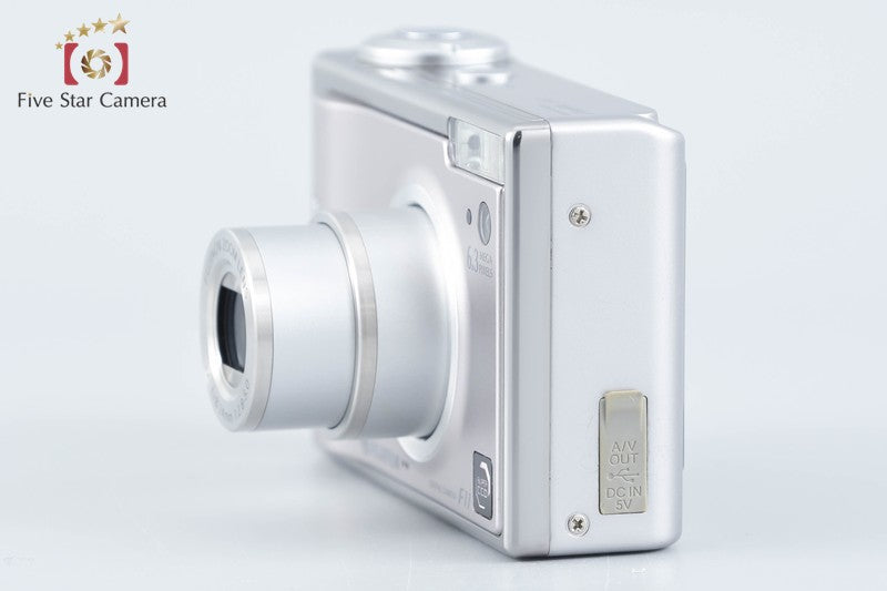 Fujifilm FinePix F11 6.3 MP Digital Camera from Japan