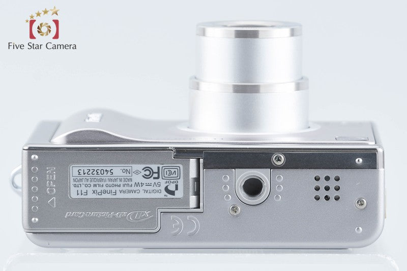 Fujifilm FinePix F11 6.3 MP Digital Camera from Japan