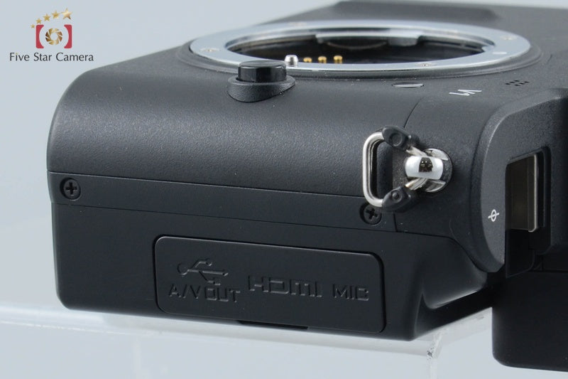 "Count 2,372" Nikon 1 V1 Black 10.1 MP Digital Mirrorless Camera Body from Japan