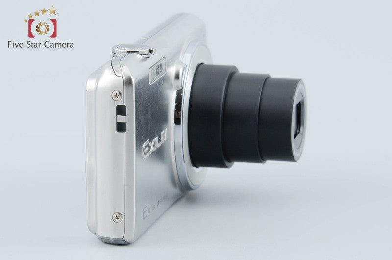 CASIO EXILIM EX-Z770 Silver 16.1 MP Digital Camera from Japan