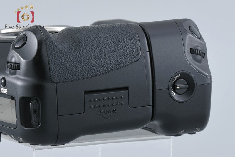 Canon EOS 5D 12.8 MP Full Frame Digital SLR + BG-E4 Battery Grip