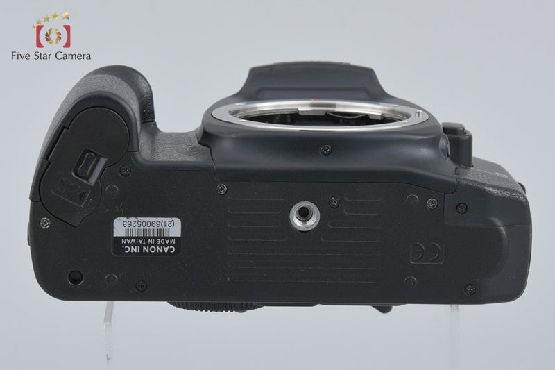 Canon EOS 7 35mm SLR Film Camera Body