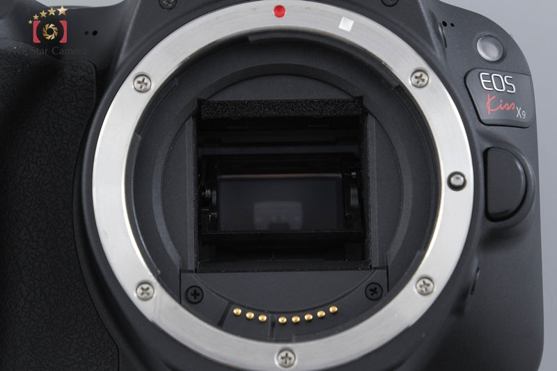 Canon EOS Kiss X9 / Rebel SL2 / 200D 24.2 MP 18-55 55-250 Lenses [Very Good]