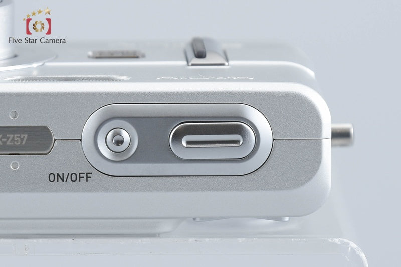 Casio EXILIM EX-Z57 Silver 5.0 MP Digital Camera w/ Box