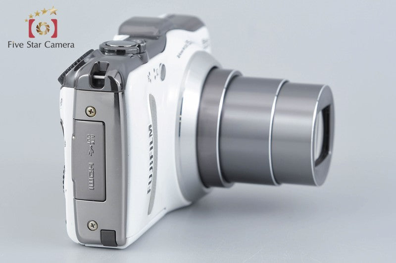 Fujifilm FINEPIX F600EXR White 16.0 MP Digital Camera