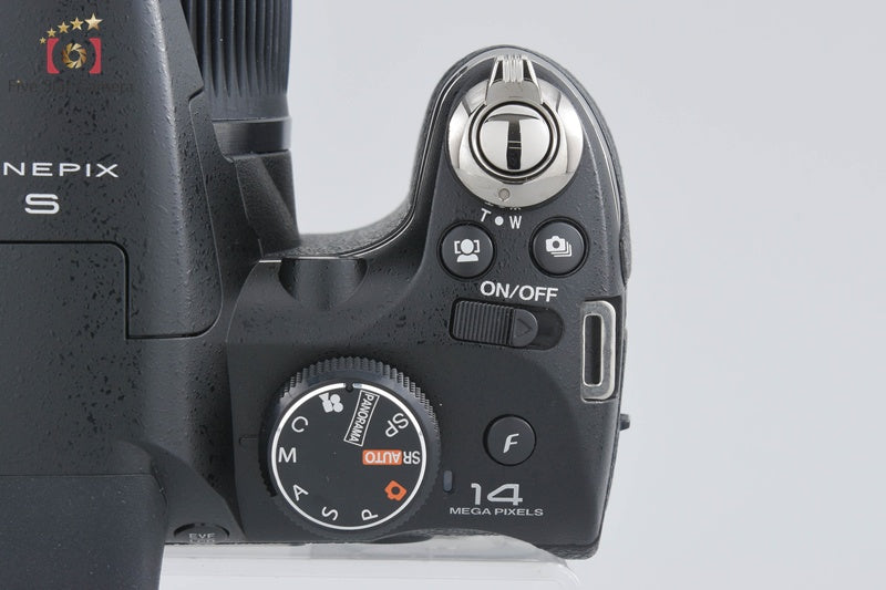 Fujifilm FinePix S3200 14.0 MP Digital Camera