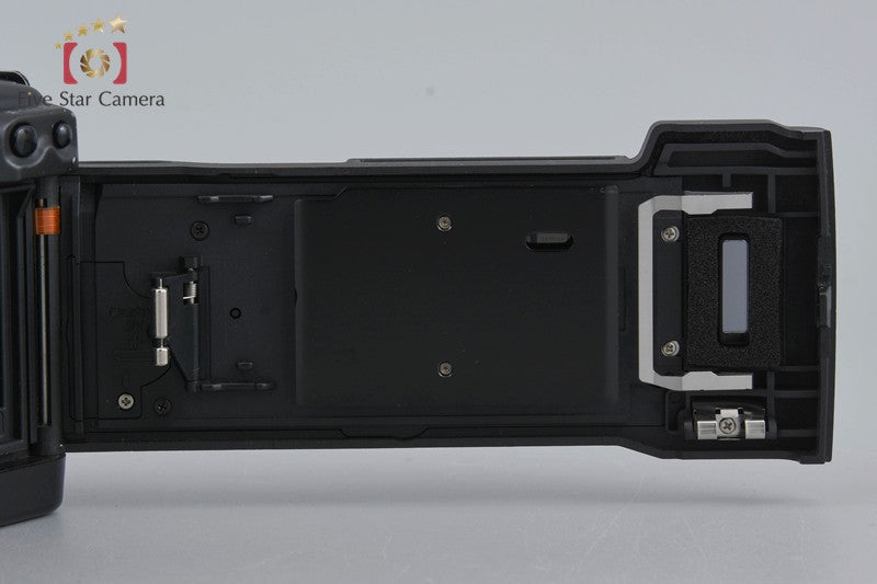 Canon EOS 7 35mm SLR Film Camera Body