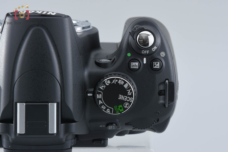 "Shutter count 719" Nikon D5000 12.3 MP DSLR Camera 18-55 55-200 VR Lenses