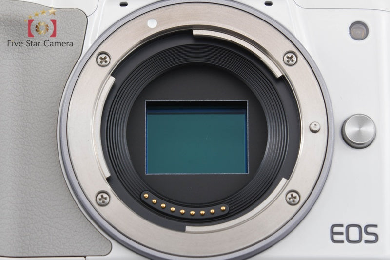 Canon EOS Kiss M / M50 White 24.0 MP EF-M 18-150 IS STM Lens