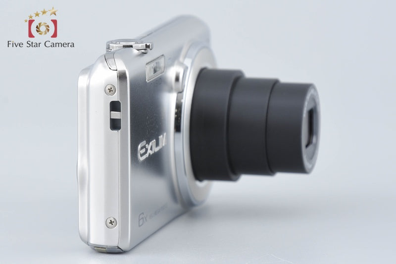 Casio EXILIM EX-ZS26 Silver 16.1 MP Digital Camera w/ Box
