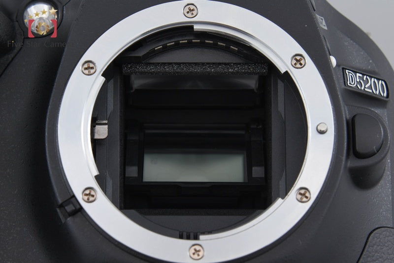 "Shutter count 754" Nikon D5200 Black 24.1 MP Digital SLR Camera Body