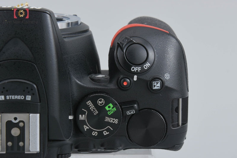 Nikon D5600 24.2 MP DSLR + AF-S DX NIKKOR 18-55mm f/3.5-5.6 G VR II